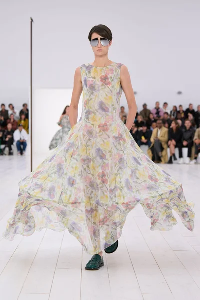 Look 2